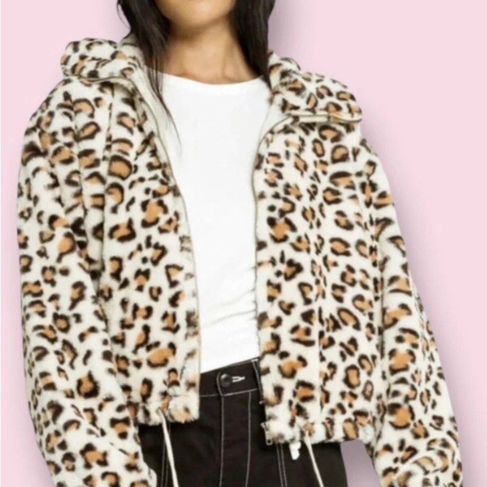 Know one cares NWT Stylish Leopard Print Teddy Jacket - Picture 11 of 11